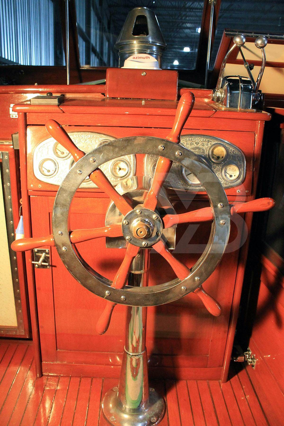 Allez — 1930 Chris Craft Commuter — photo 10