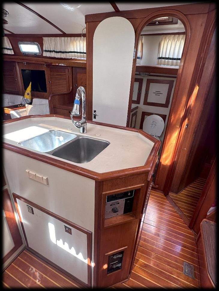 Amelie — Alden 50 Sloop — photo 20