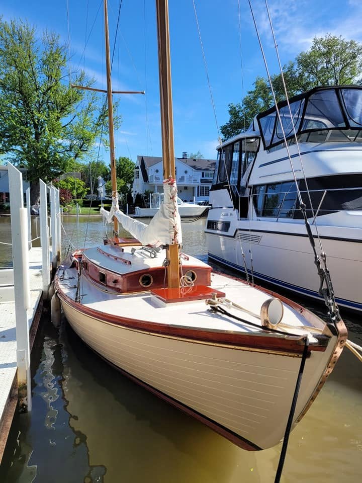 Annie L — Herreshoff H-28 Ketch — photo 2 of 15