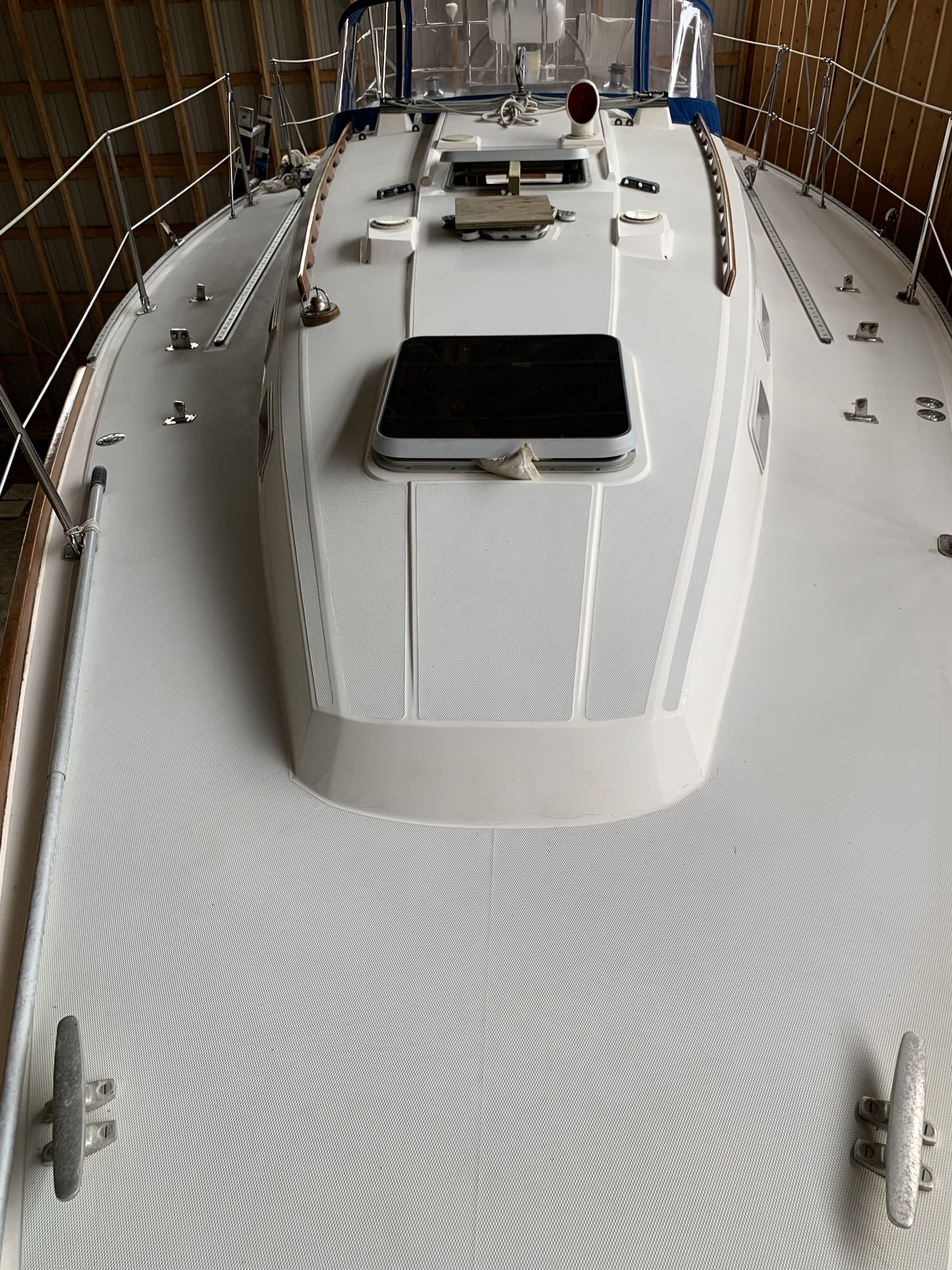 Attitude — Sabre 34 Targa Aft-Cabin Sloop — photo 8