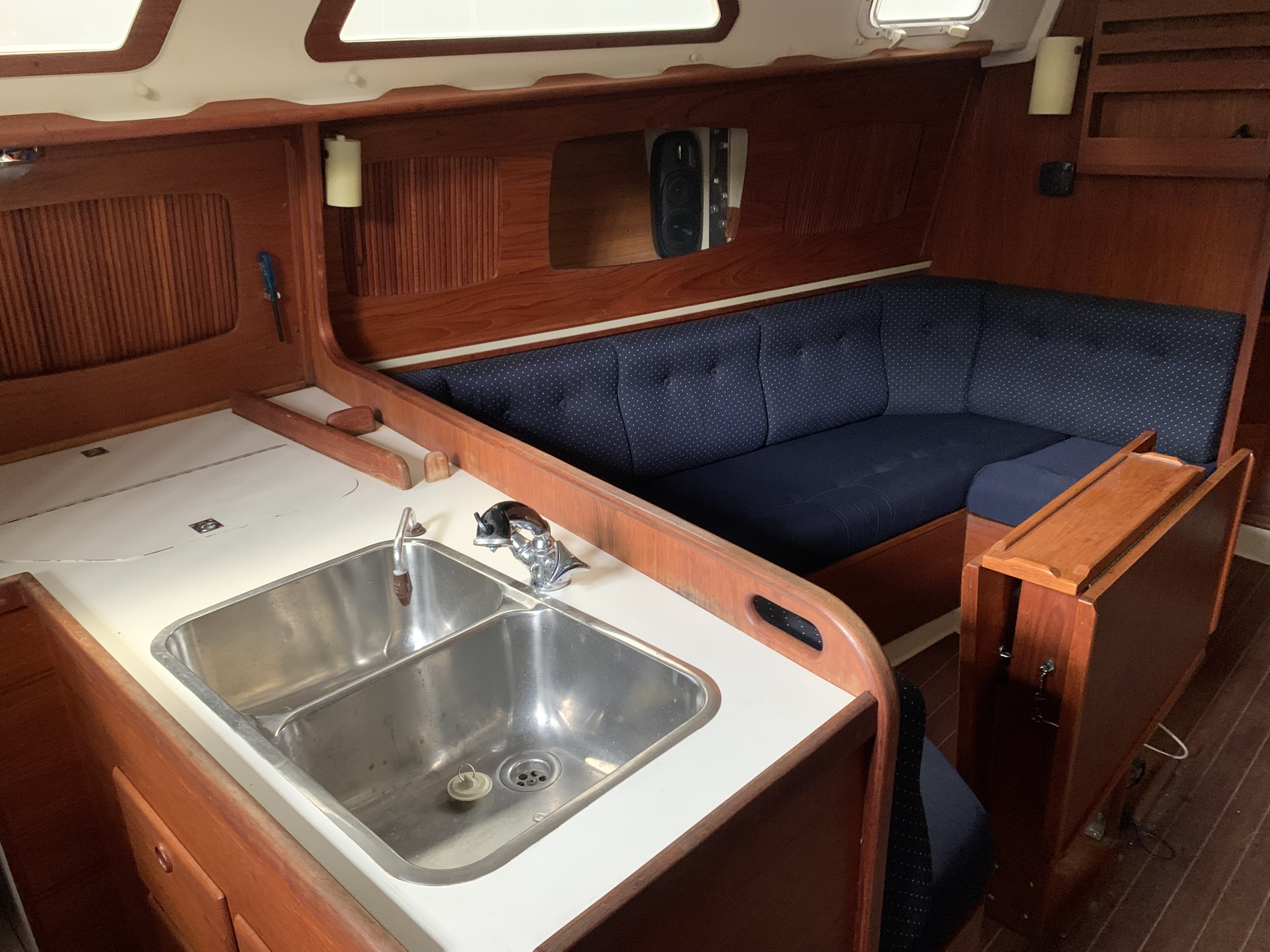 Attitude — Sabre 34 Targa Aft-Cabin Sloop — photo 17
