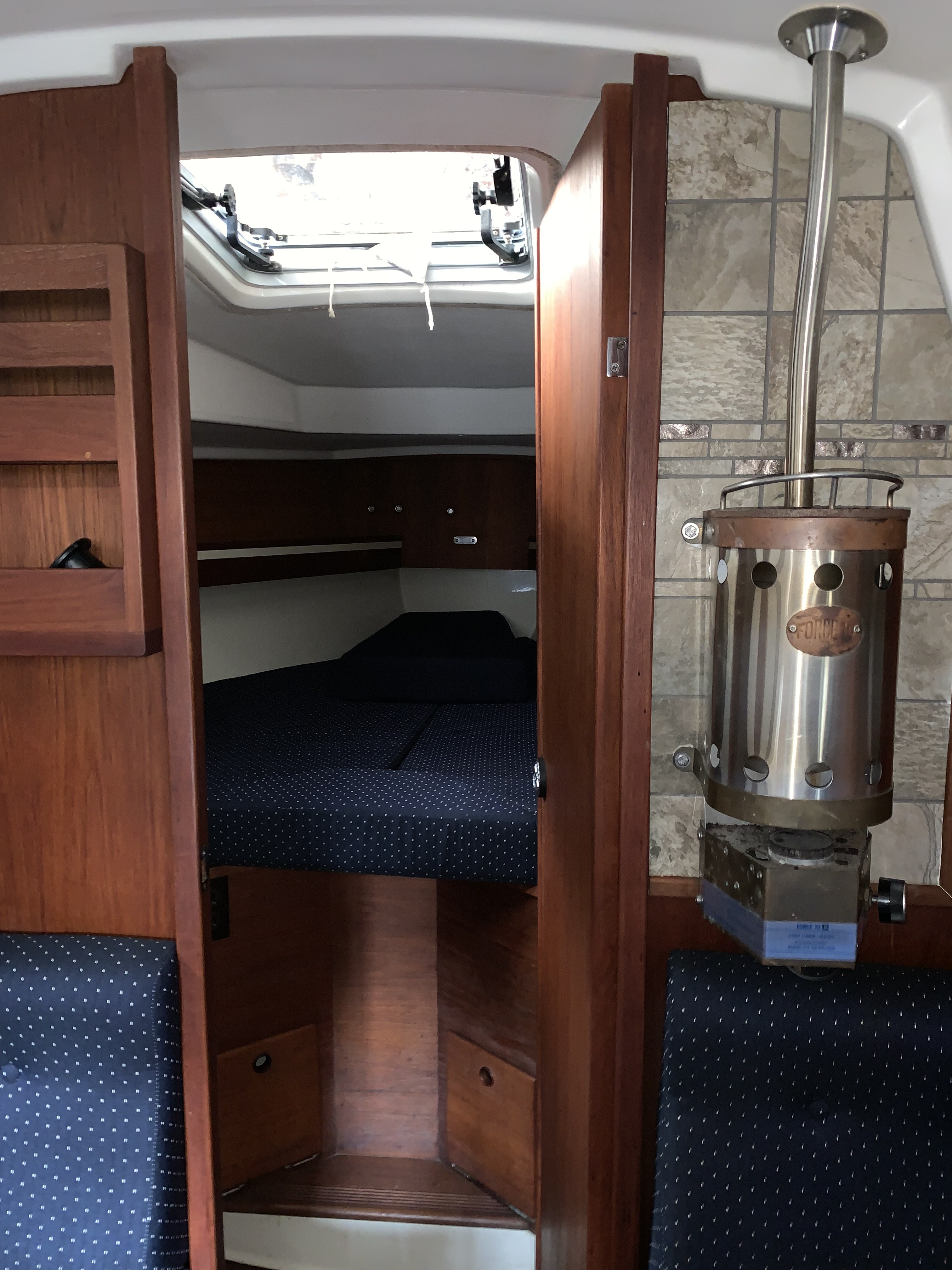 Attitude — Sabre 34 Targa Aft-Cabin Sloop — photo 18