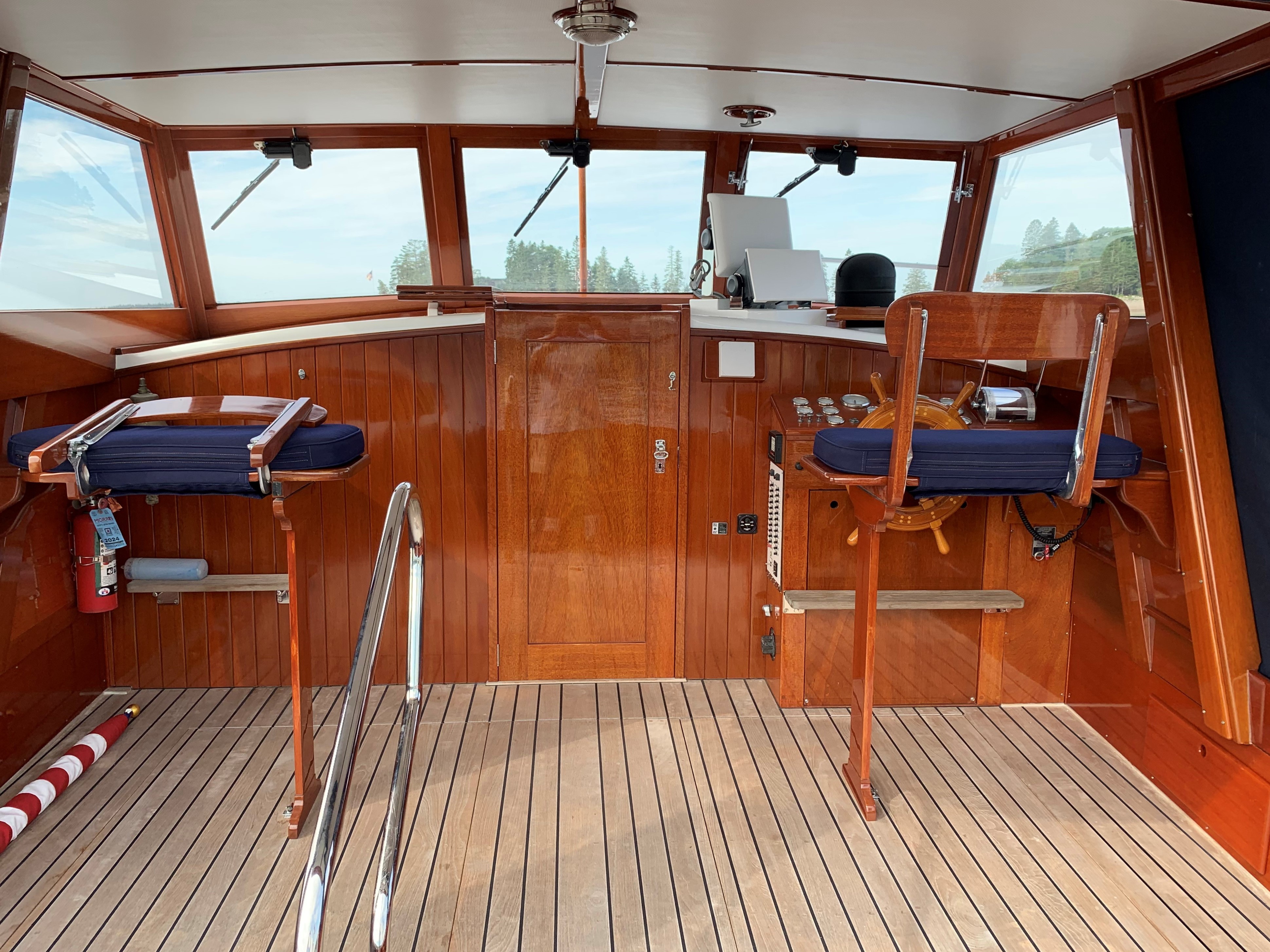 Blue Jacket — Bass Harbor Power Cruiser — photo 11
