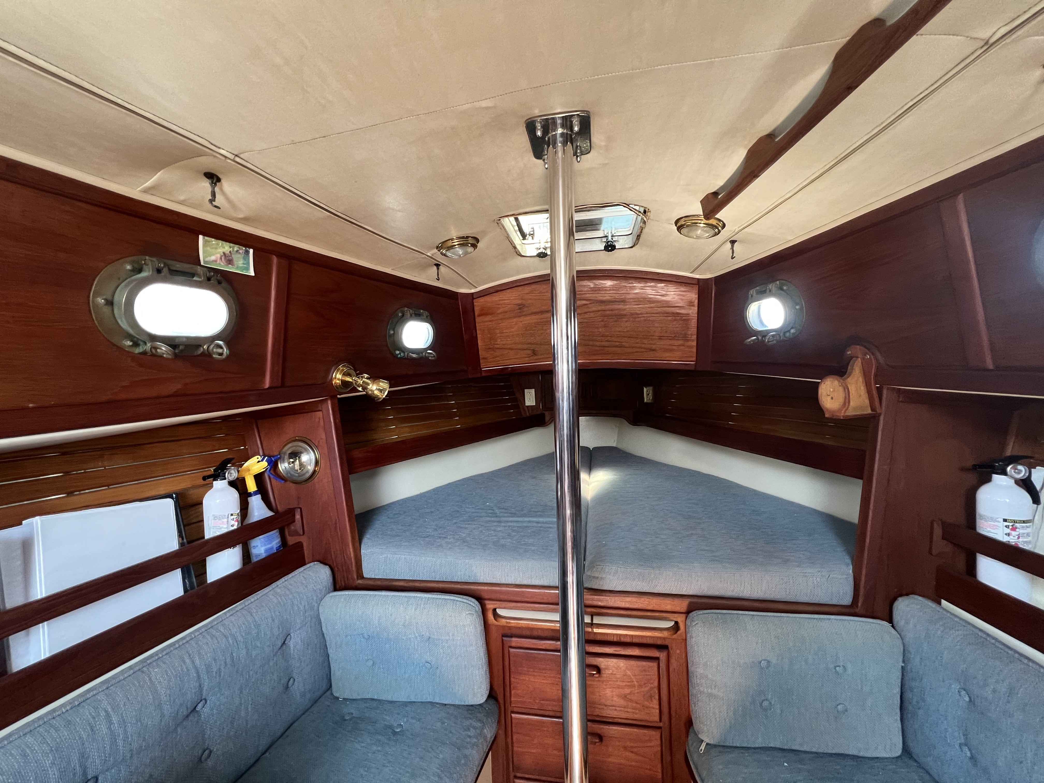 Christina — Pacific Seacraft Dana 24 Cutter — photo 6
