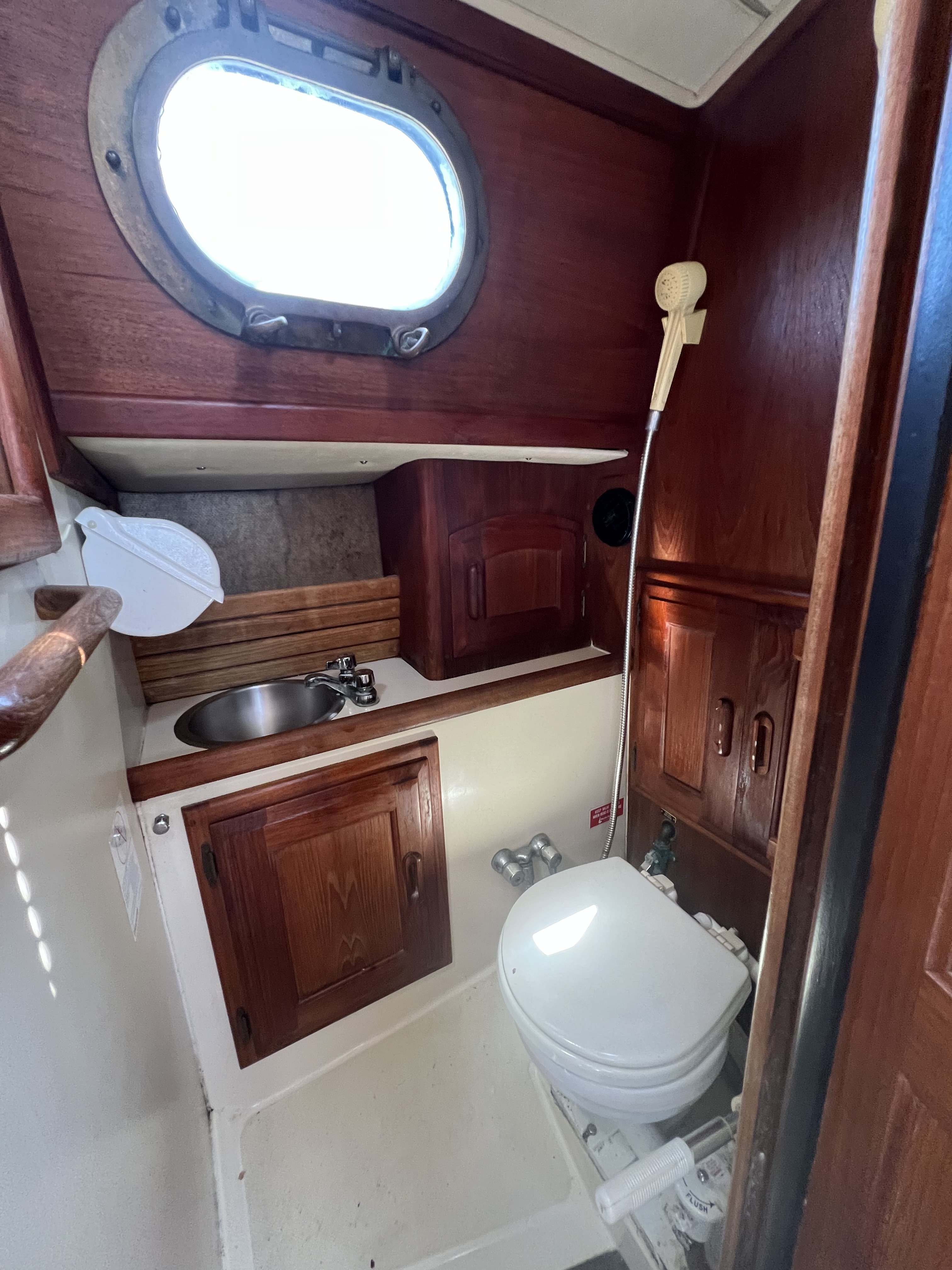 Christina — Pacific Seacraft Dana 24 Cutter — photo 13