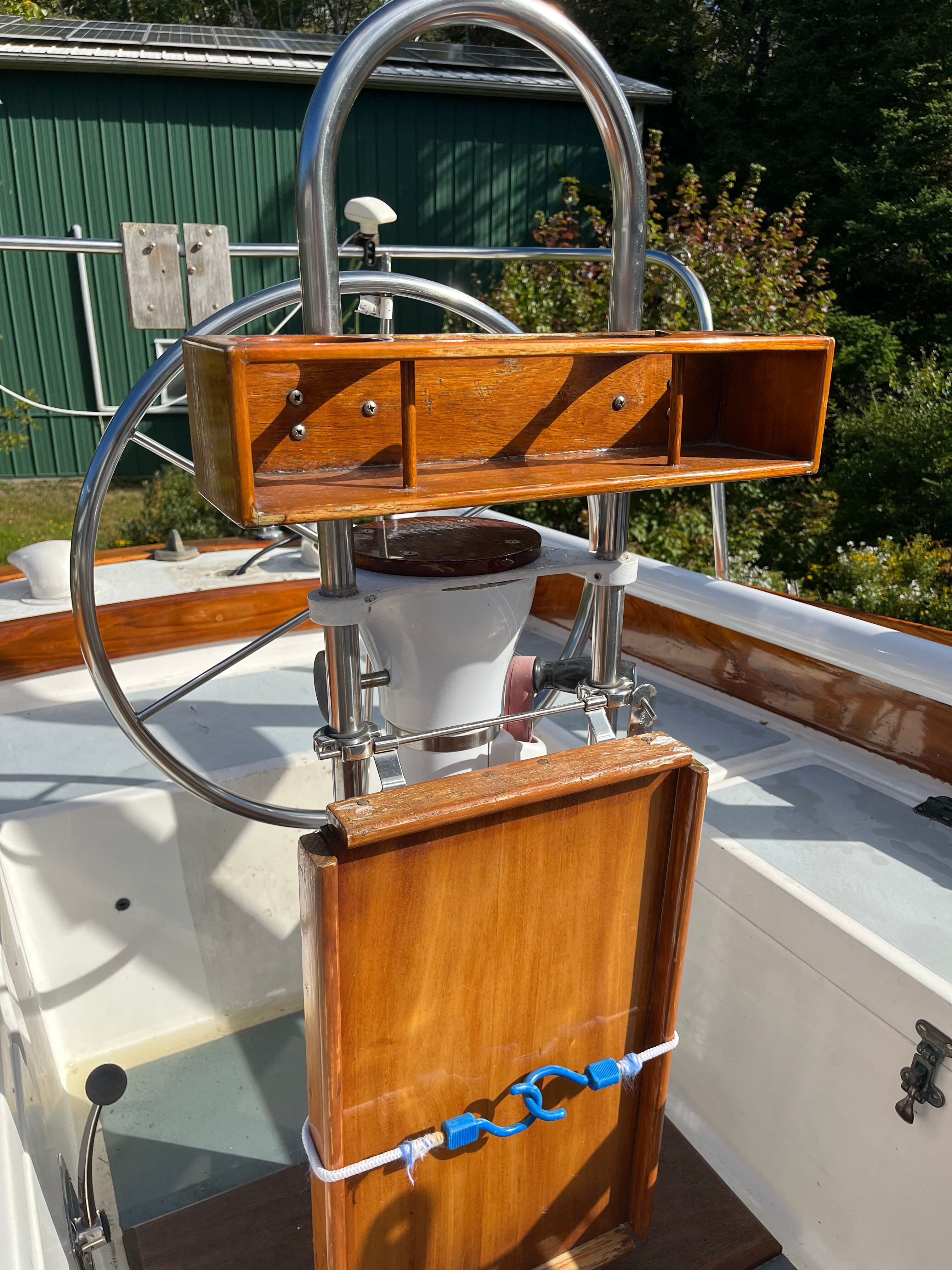 Emma — 1977 Cape Dory Cutter 30 — photo 13