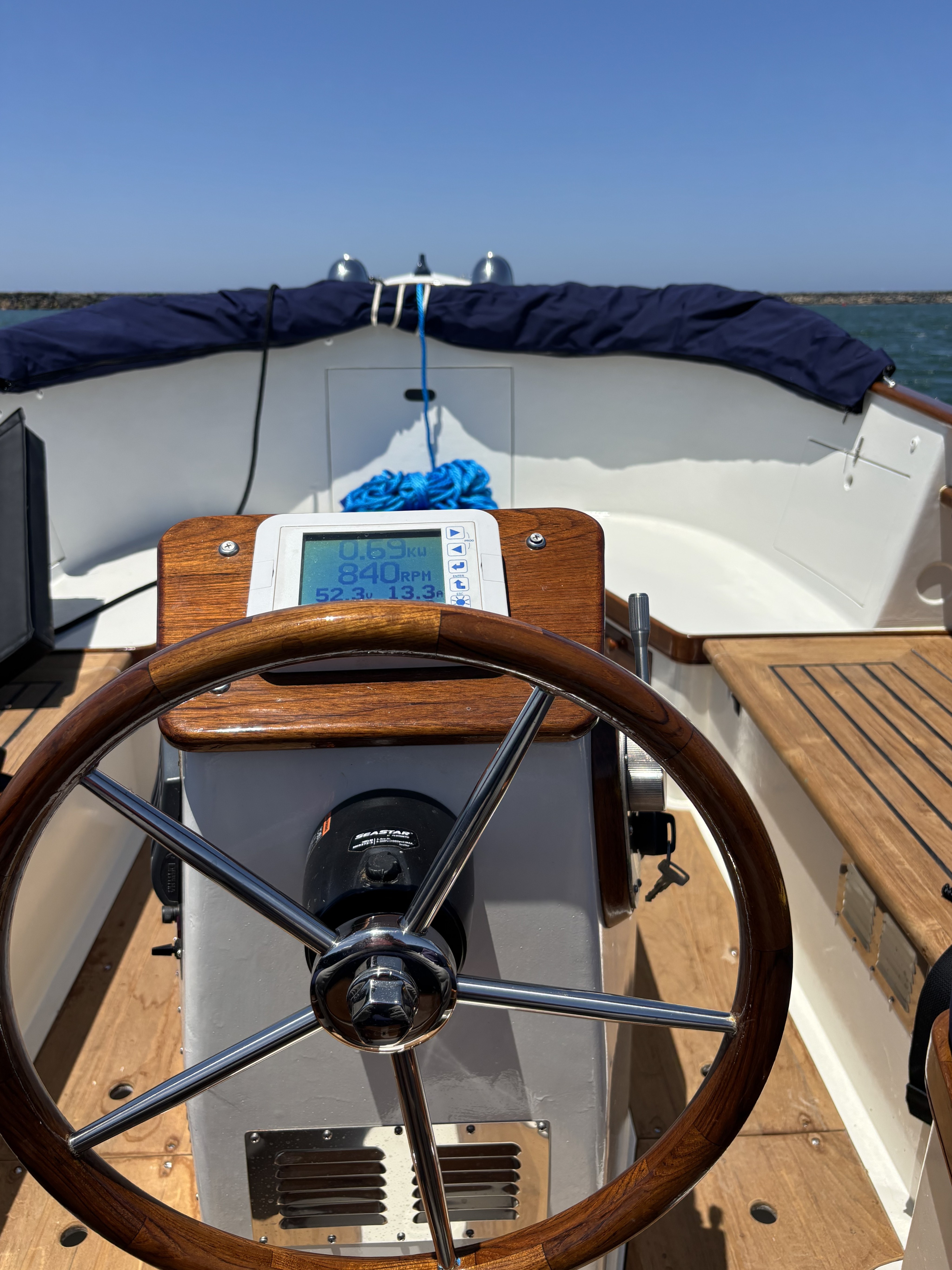 Gartside 17 — Cold-Molded Electric Launch — photo 9