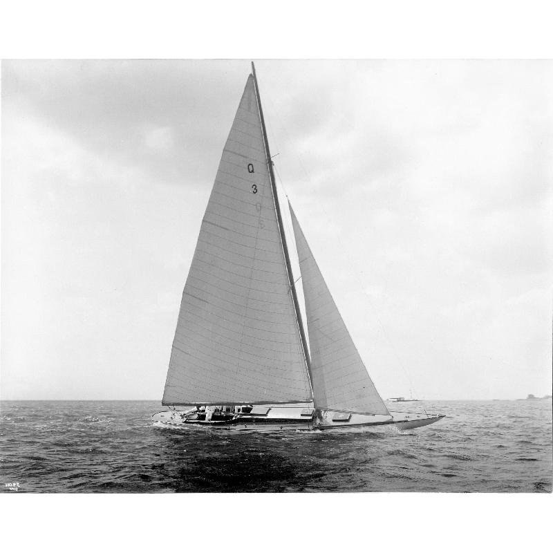 Hope — Alden Q Boat — photo 11 of 15