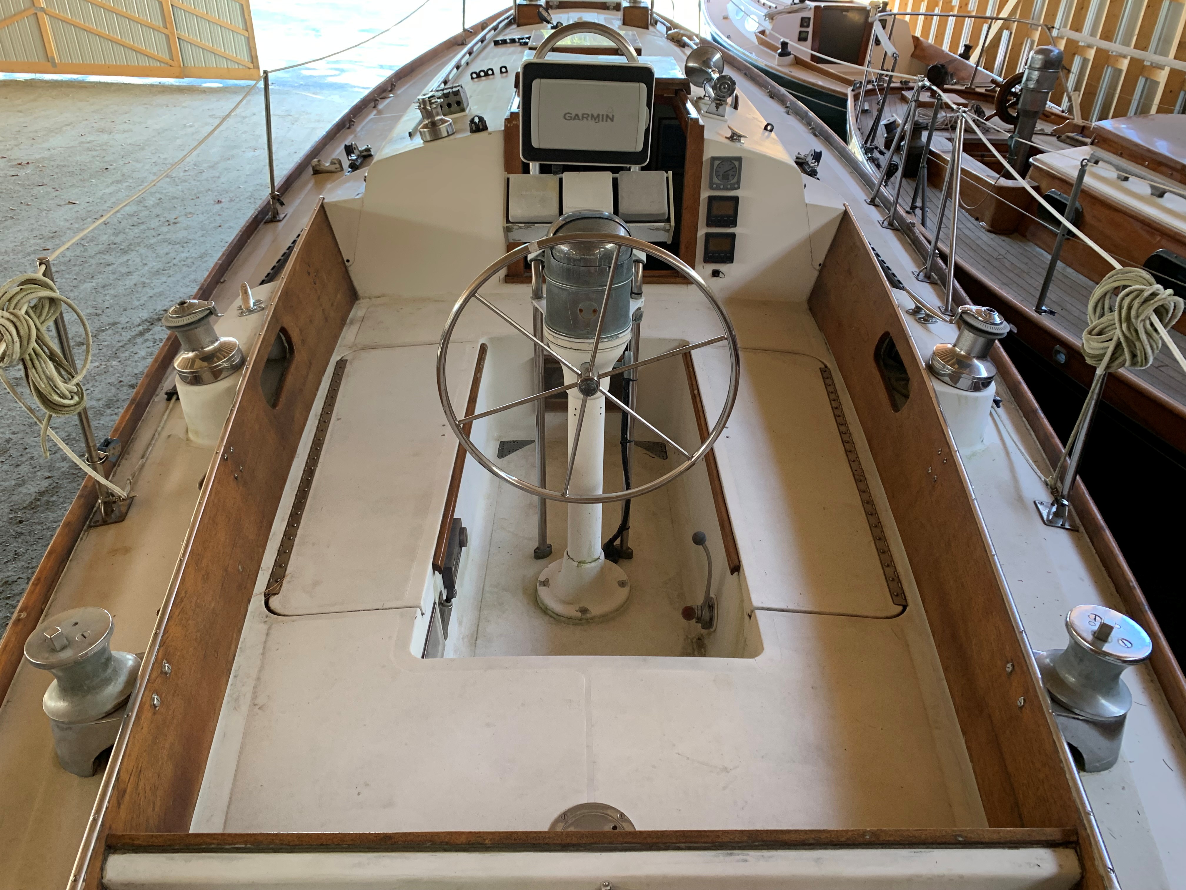 Jubilee — Hinckley Pilot 35 Sloop — photo 11