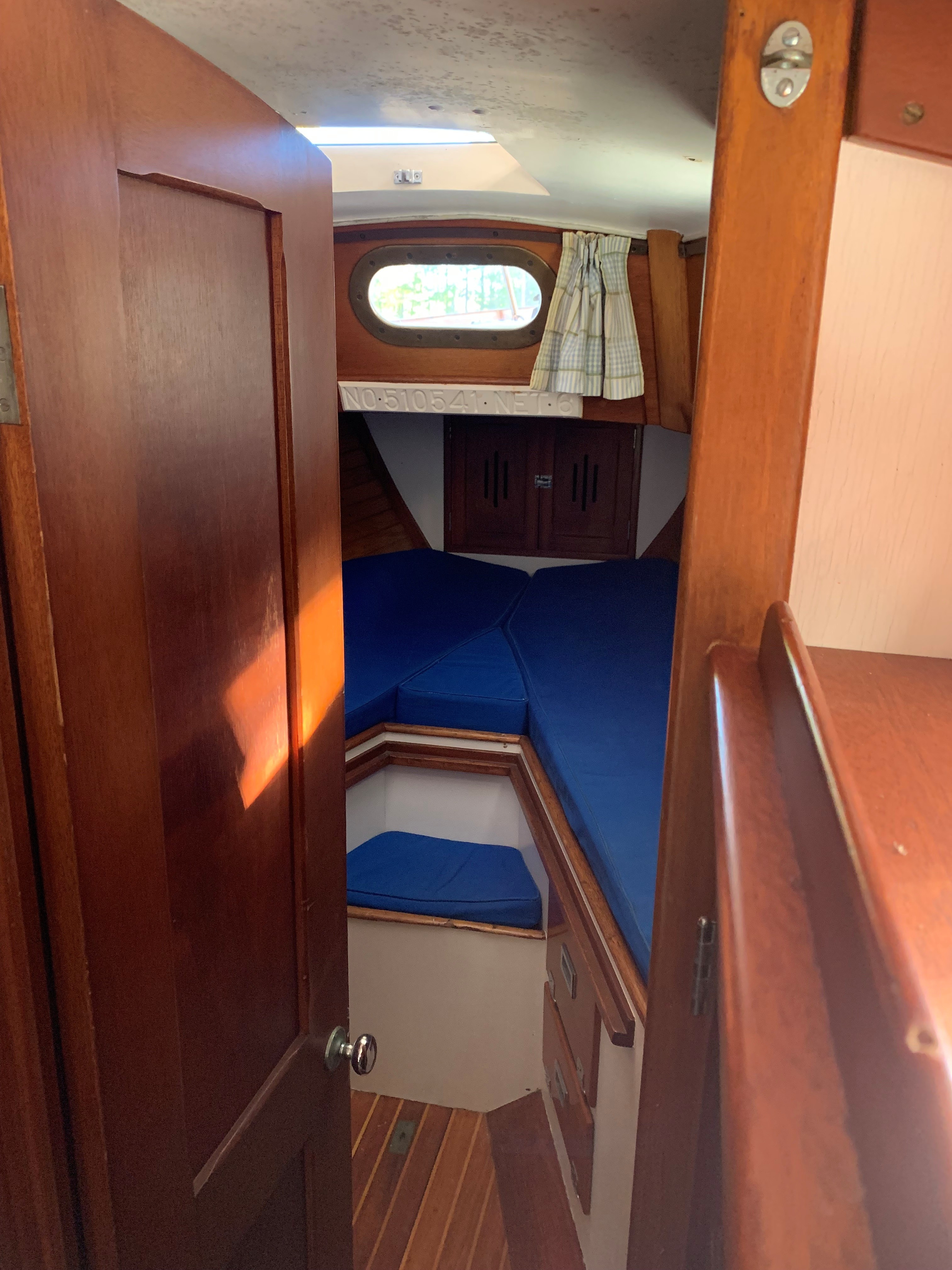 Jubilee — Hinckley Pilot 35 Sloop — photo 23