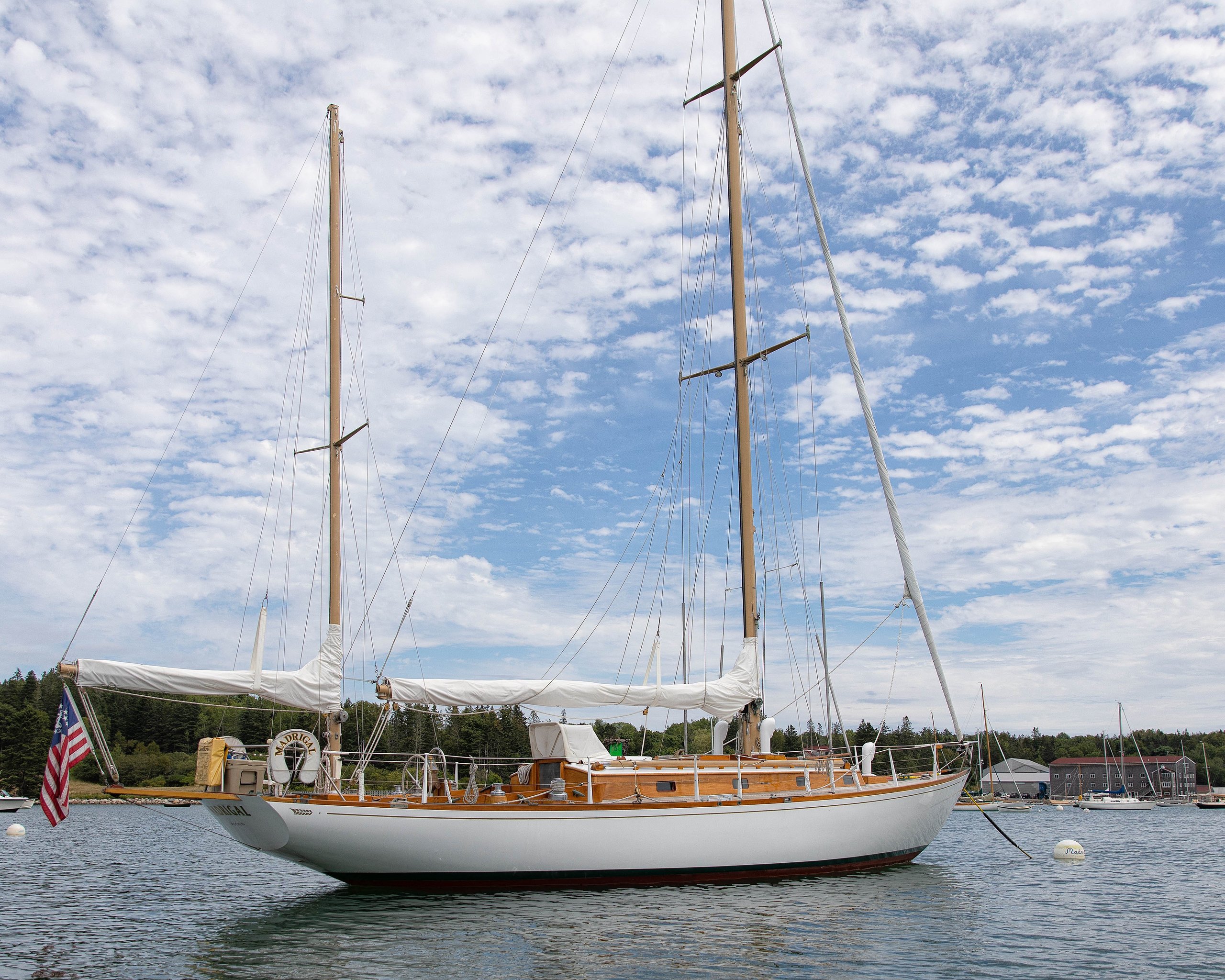 Madrigal — Sparkman & Stephens / Paul Luke Yawl — photo 7