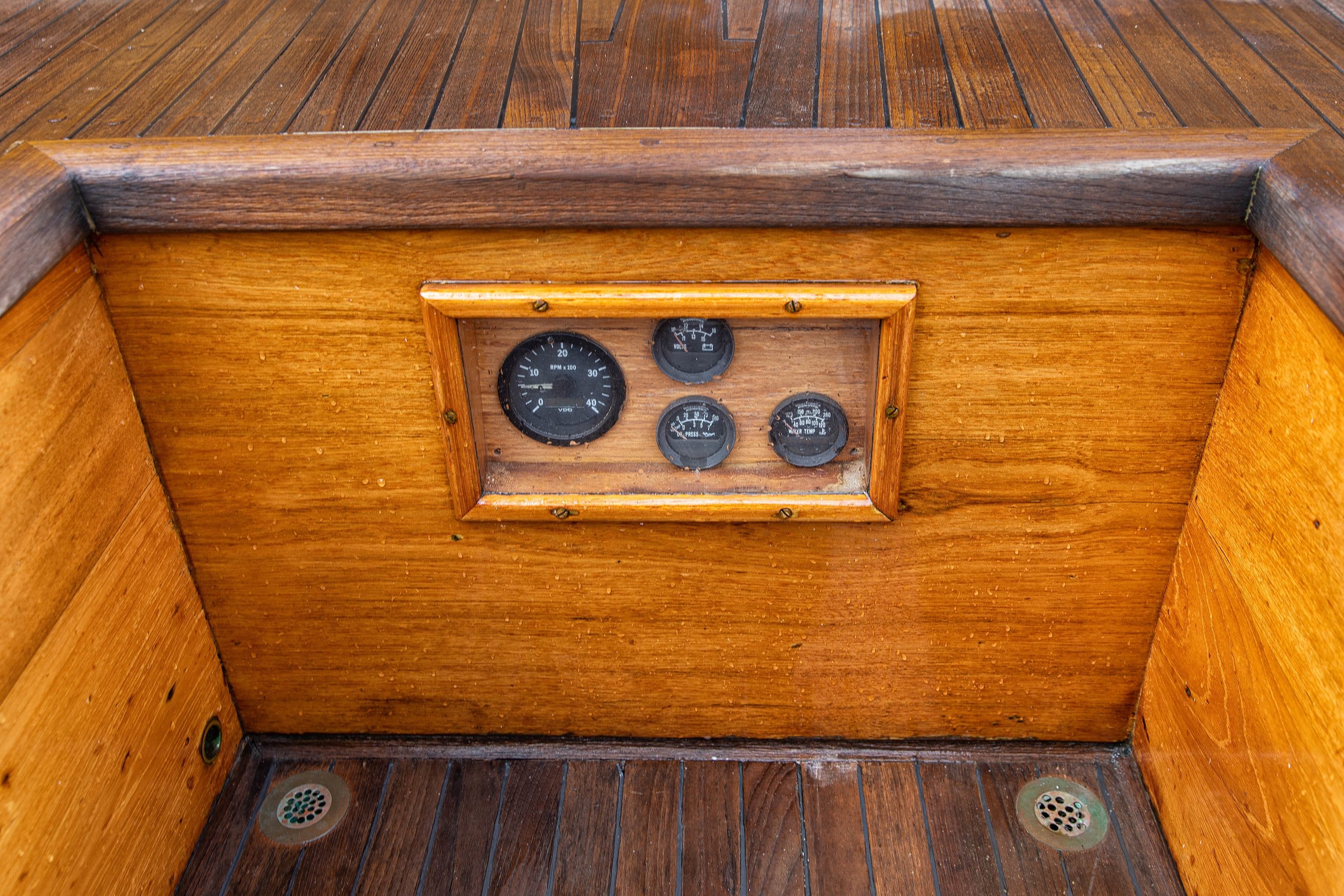 Madrigal — Sparkman & Stephens / Paul Luke Yawl — photo 9