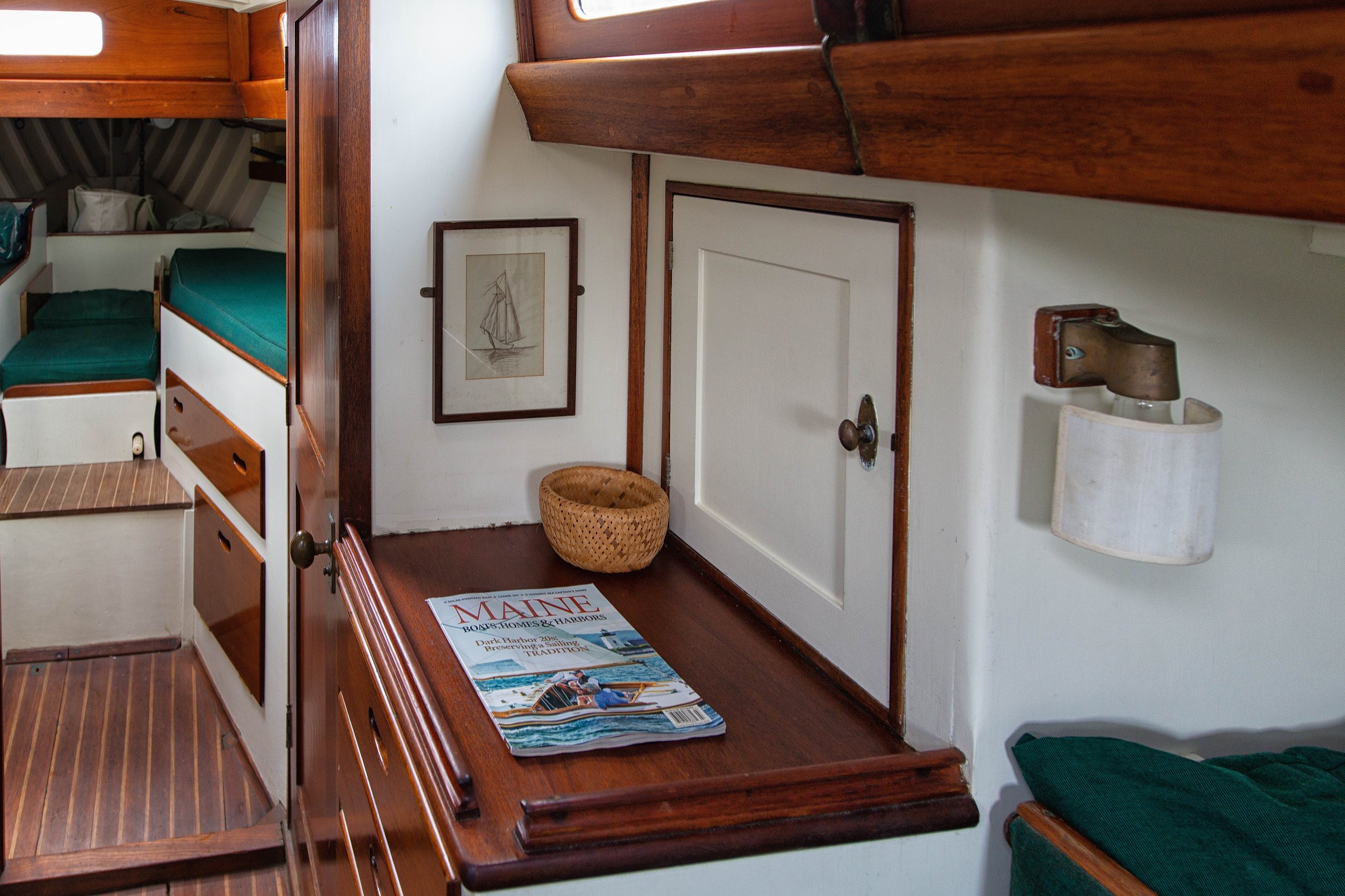 Madrigal — Sparkman & Stephens / Paul Luke Yawl — photo 27