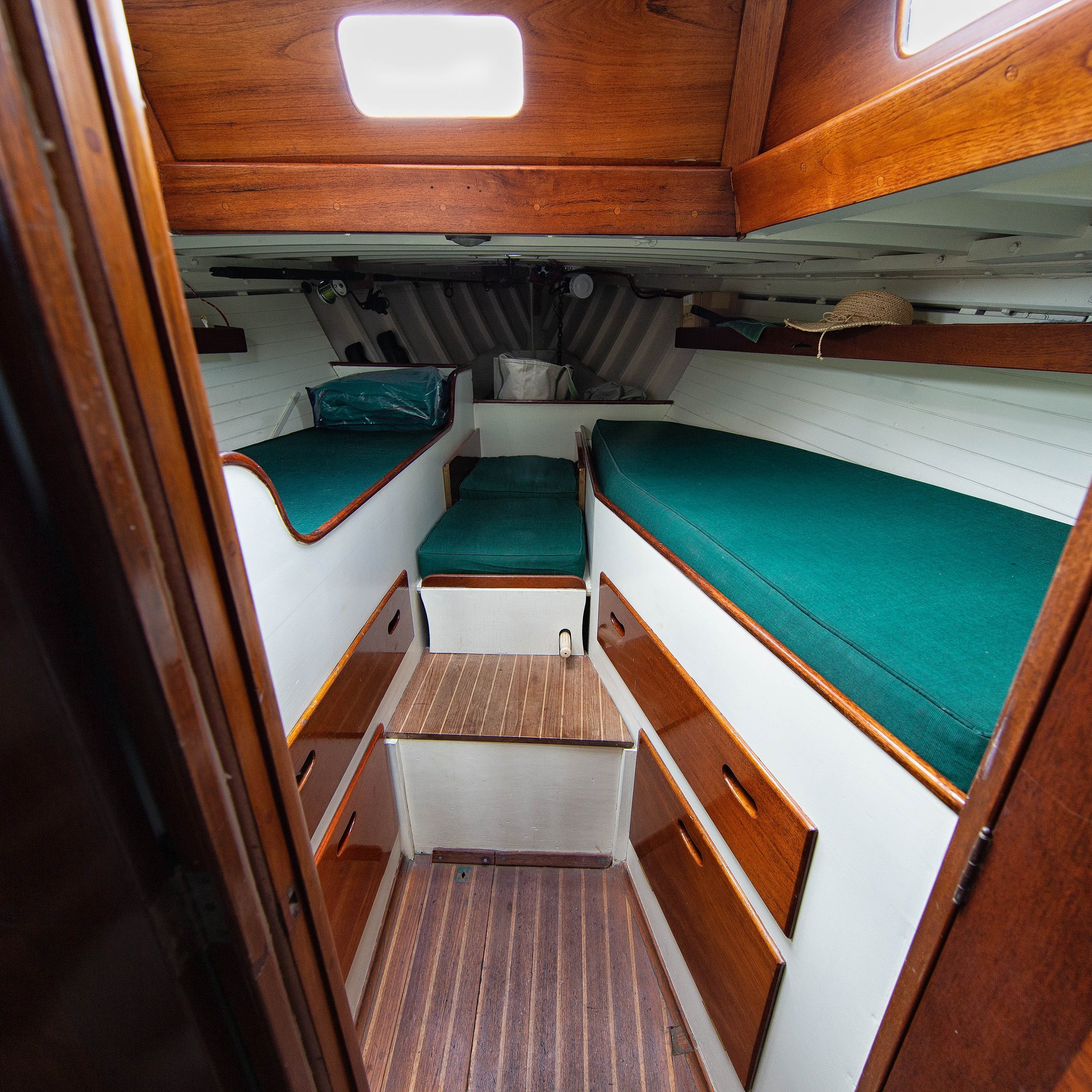 Madrigal — Sparkman & Stephens / Paul Luke Yawl — photo 28