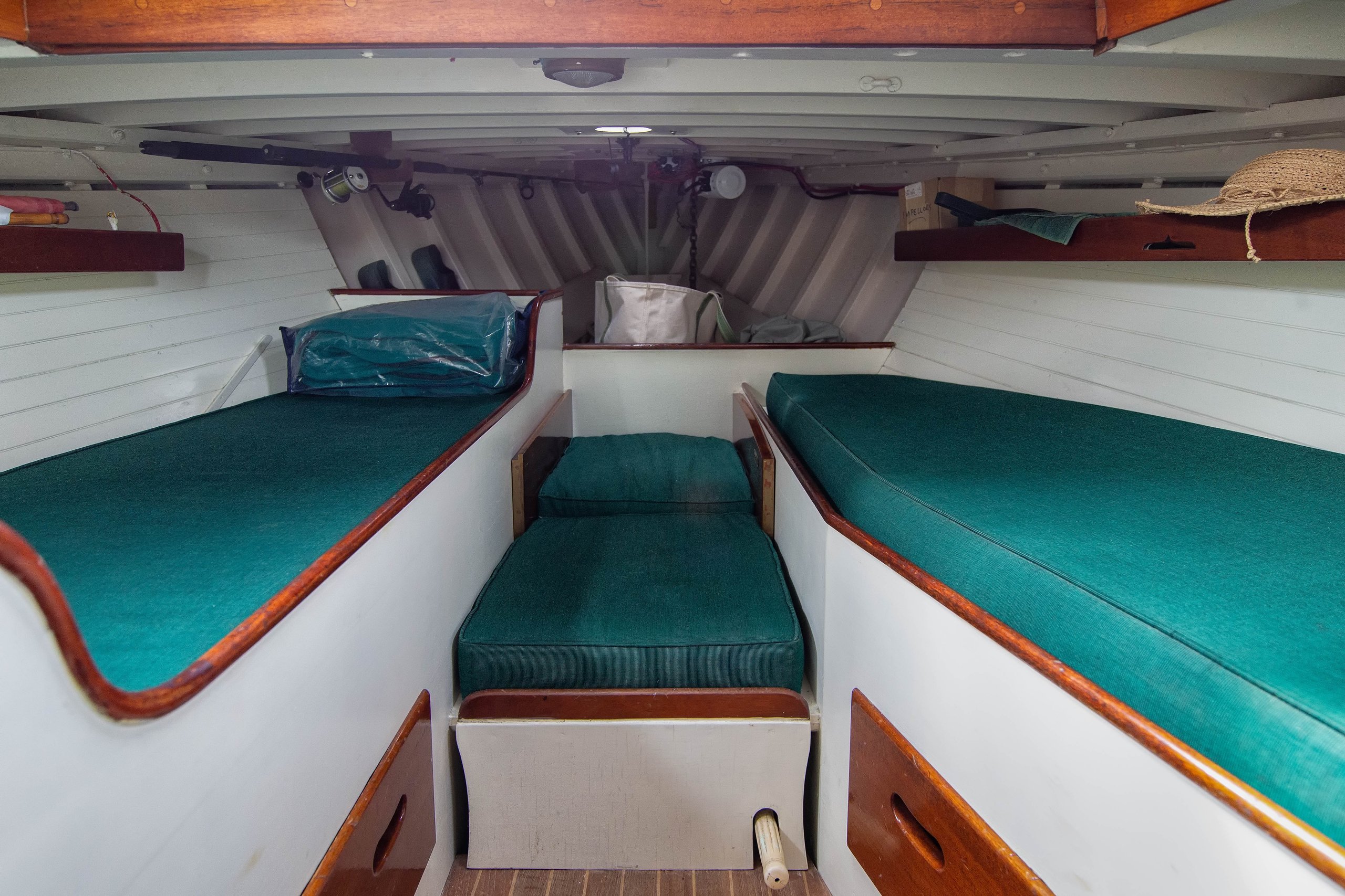 Madrigal — Sparkman & Stephens / Paul Luke Yawl — photo 29