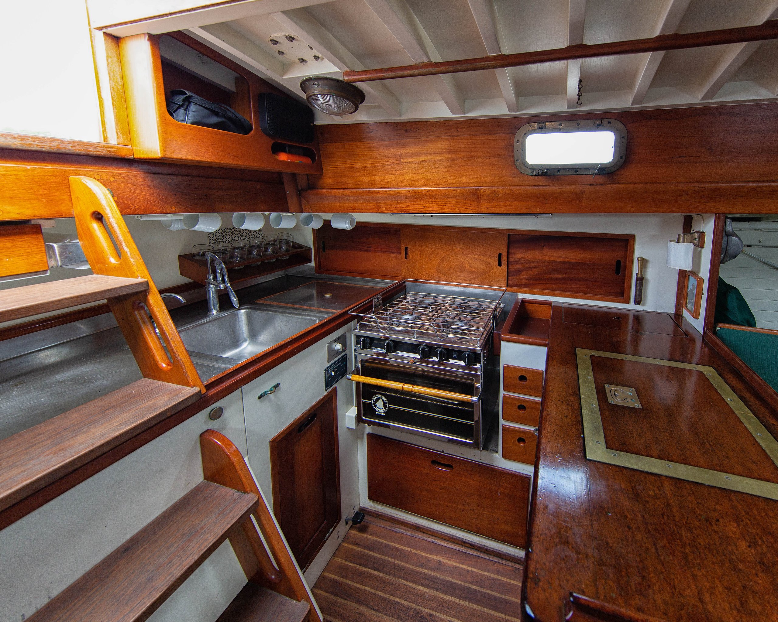 Madrigal — Sparkman & Stephens / Paul Luke Yawl — photo 42