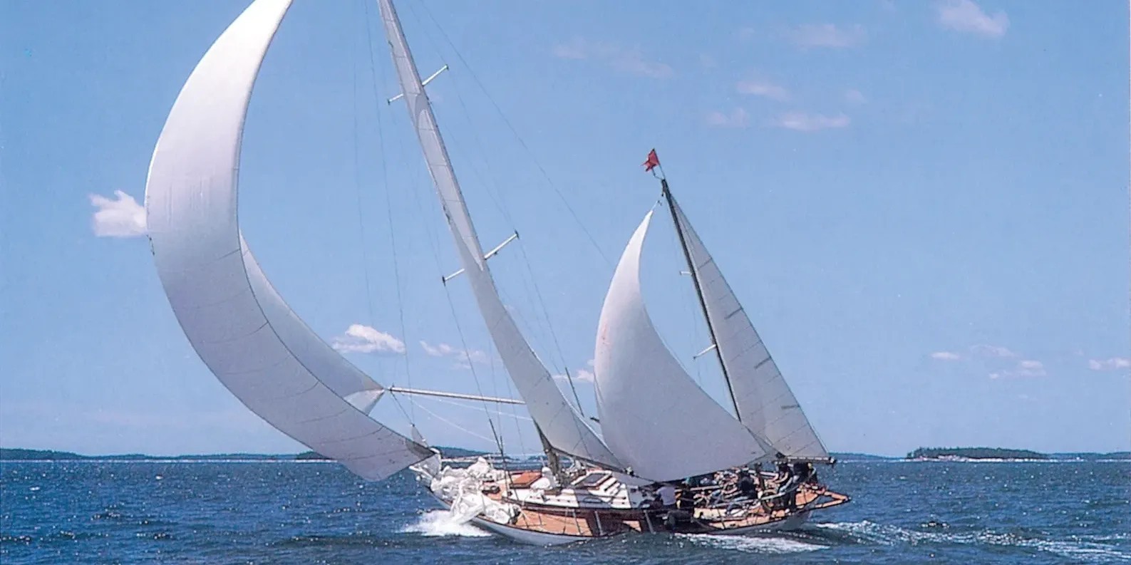 Madrigal — Sparkman & Stephens / Paul Luke Yawl — photo 47
