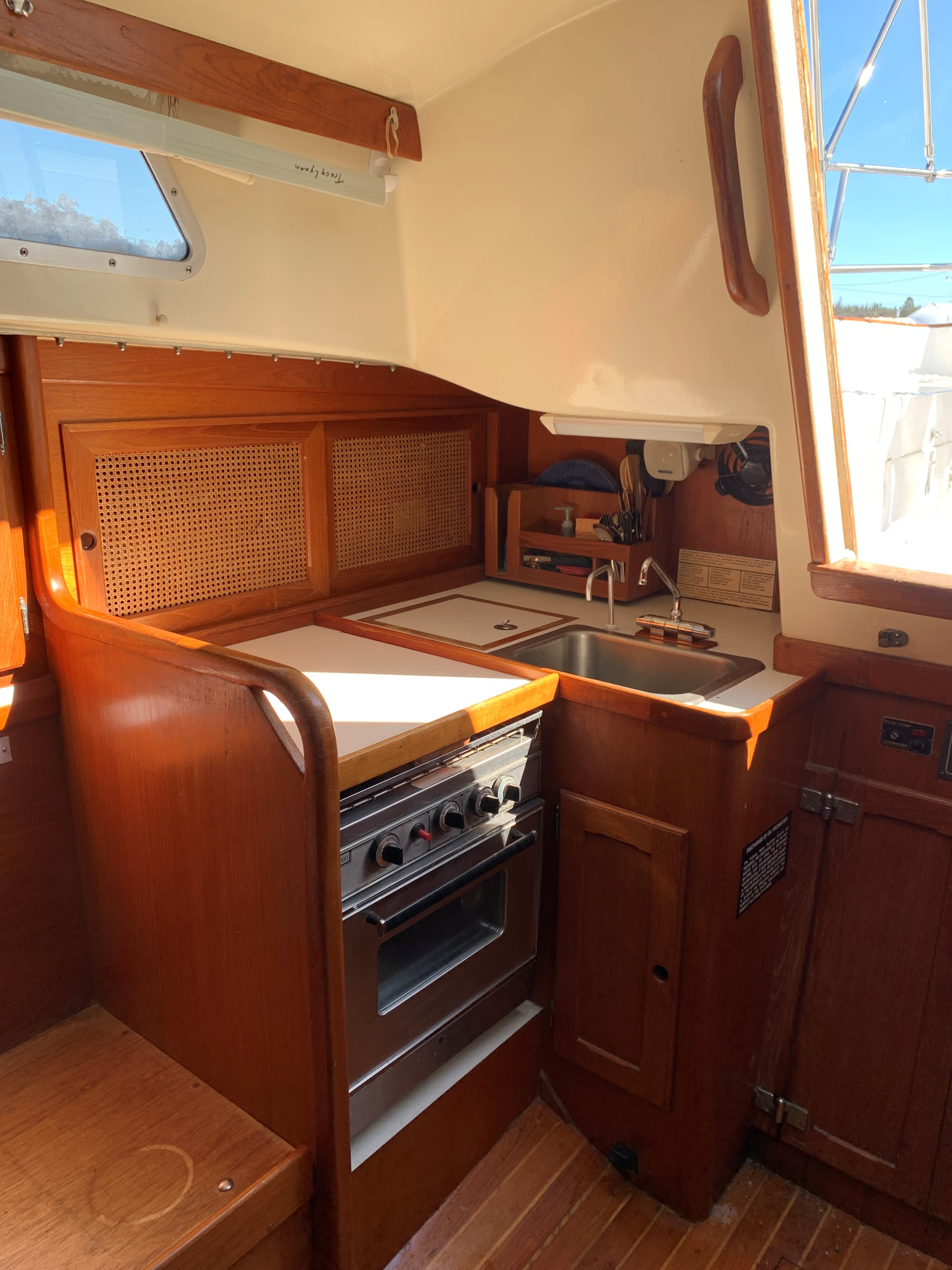 Potpourri — Bristol 31.1 Sloop — photo 7