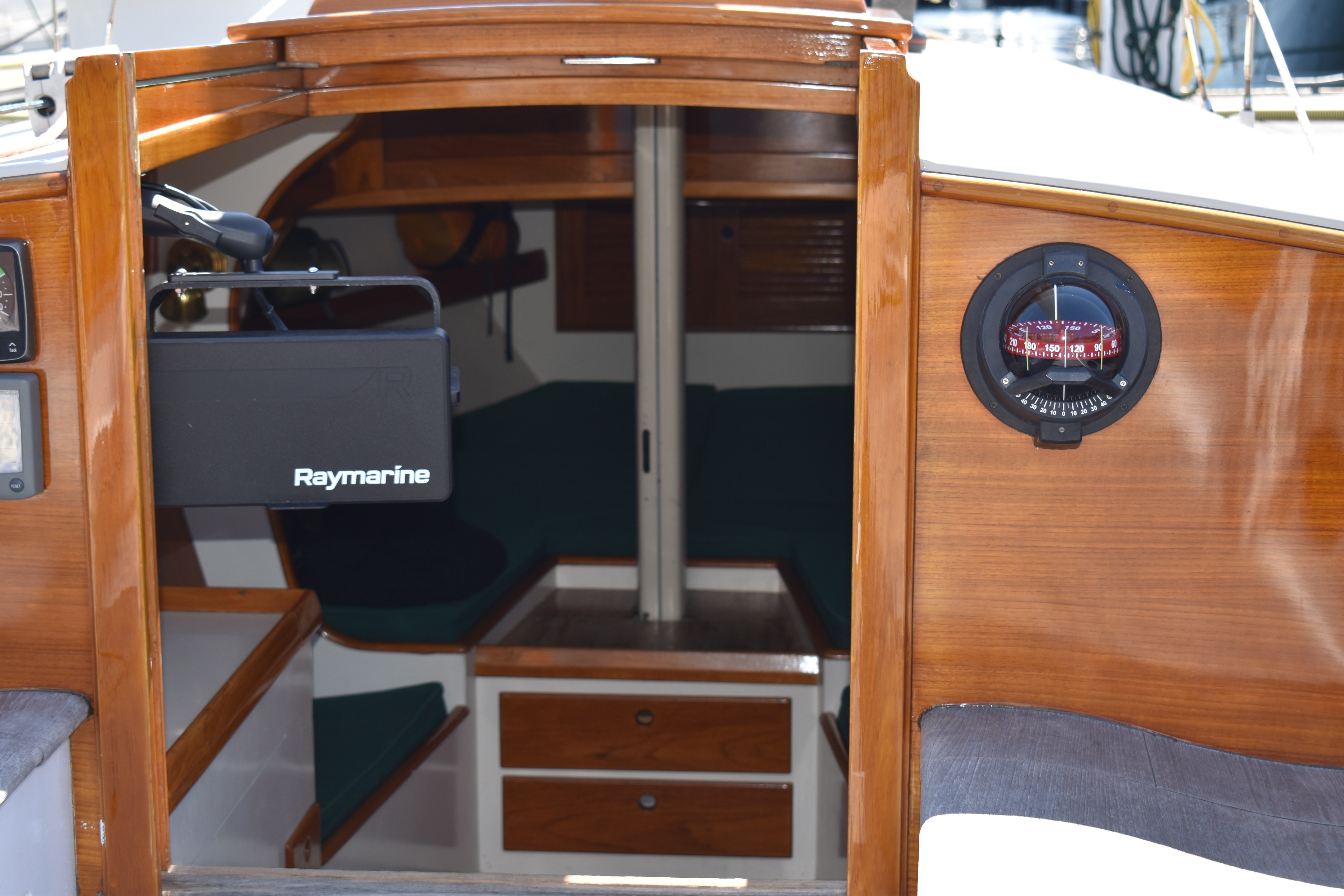 Pudding — Center Harbor 31 Sloop — photo 47