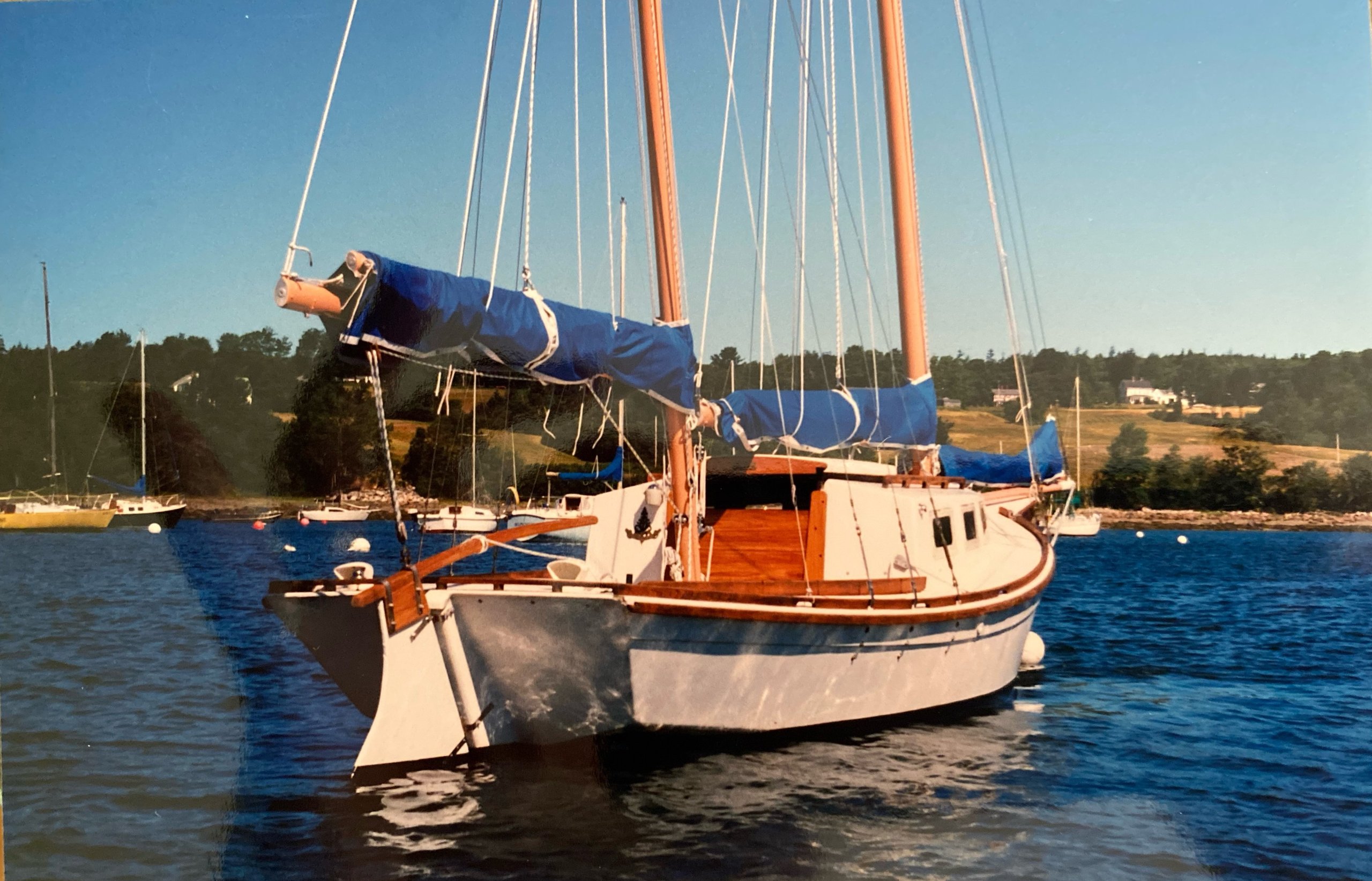 Shellback — Menger Oysterman 23 Ketch — photo 2