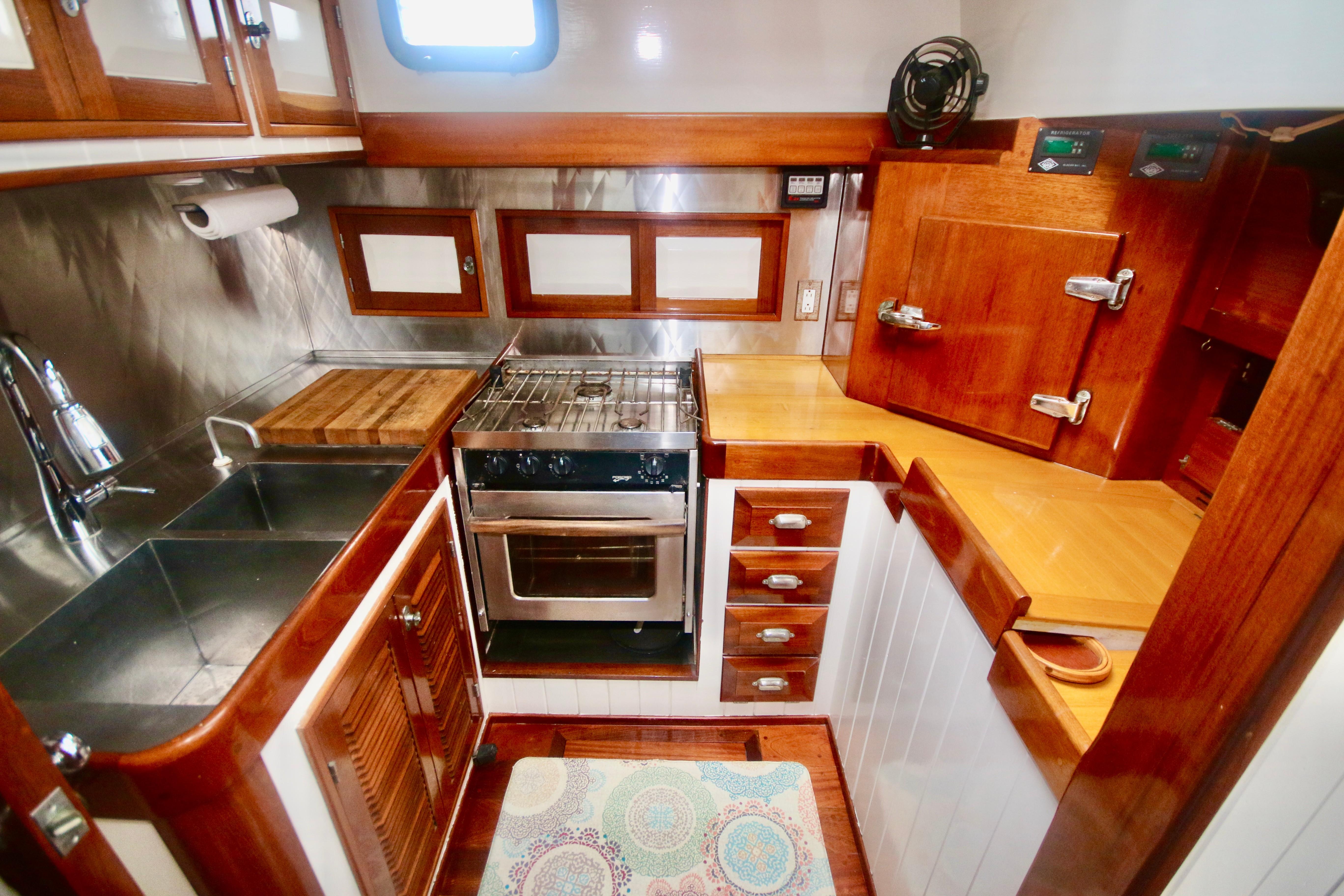 Walrus — Herreshoff Motorsailer Ketch — photo 13